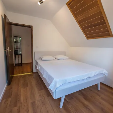 Kuca Dragovic Semesterbostad *